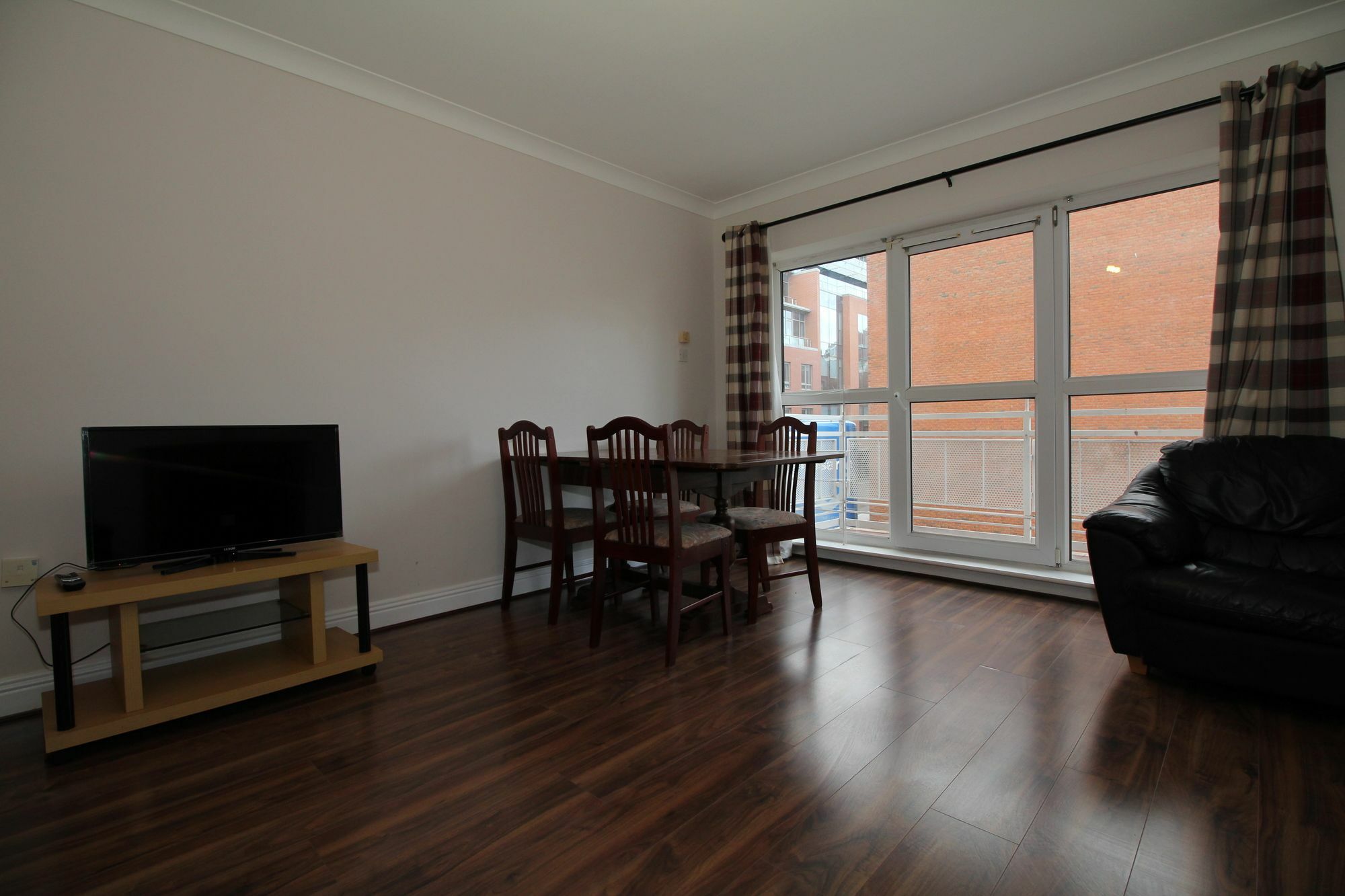 The Windmill Apartment Дъблин Екстериор снимка